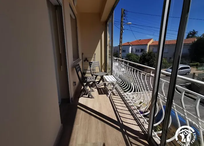 Doumo アパート *